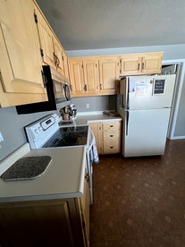 Spacious Vacation Home with Madison River Frontage near Yellowstone in Ennis, Montana - Cameron, Montana - glamping.directory