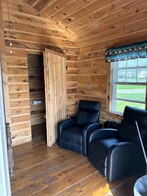 Peaceful Cabin Retreat with Picnic Table & Nature Views in Macedon, New York - Macedon, New York - glamping.directory