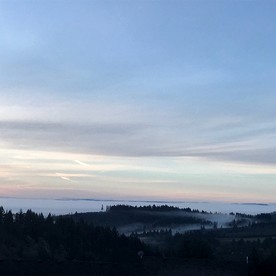 Luxury Vacation Rental near Dundee in Heart of Oregon Wine Country - Dundee, Oregon - glamping.directory