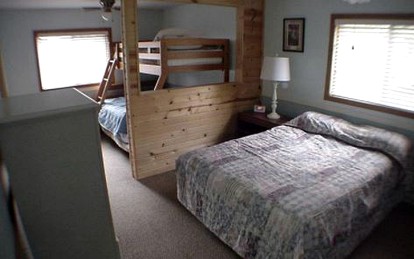 Cozy Vacation Rental near Nordic Mountain Ski Area, Central Wisconsin - Wild Rose, Wisconsin - glamping.directory