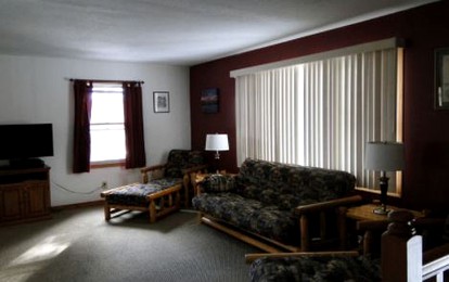 Cozy Vacation Rental near Nordic Mountain Ski Area, Central Wisconsin - Wild Rose, Wisconsin - glamping.directory