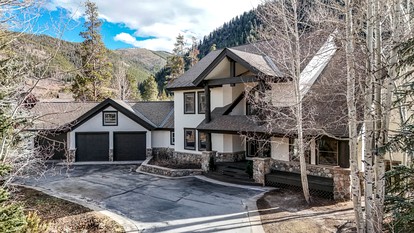 Luxury Mountain Retreat with Sauna & Entertainment Lounge near Keystone Resort in Keystone, Colorado - glamping.directory