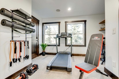 Luxury Mountain Retreat with Sauna & Entertainment Lounge near Keystone Resort in Keystone, Colorado - Keystone, Colorado - glamping.directory