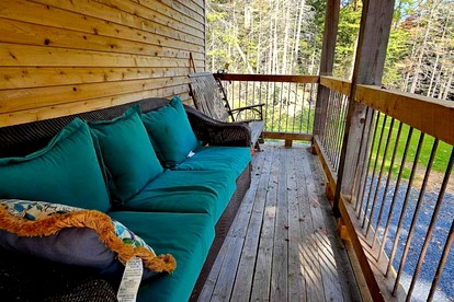 Fantastic Cabin Perfect for Adventure Lovers in Maine - Greenville, Maine - glamping.directory