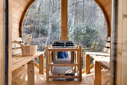 Relaxing Dome in the Heart of the Blue Ridge Mountains for an Unforgettable Glamping Experience in Rosman, North Carolina - Rosman, North Carolina - glamping.directory