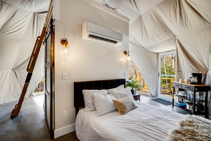 Relaxing Dome in the Heart of the Blue Ridge Mountains for an Unforgettable Glamping Experience in Rosman, North Carolina - Rosman, North Carolina - glamping.directory