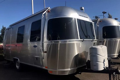 Cozy Airstream for a Unique Getaway to a State Park near South Seattle, Washington - Burien, Washington - glamping.directory