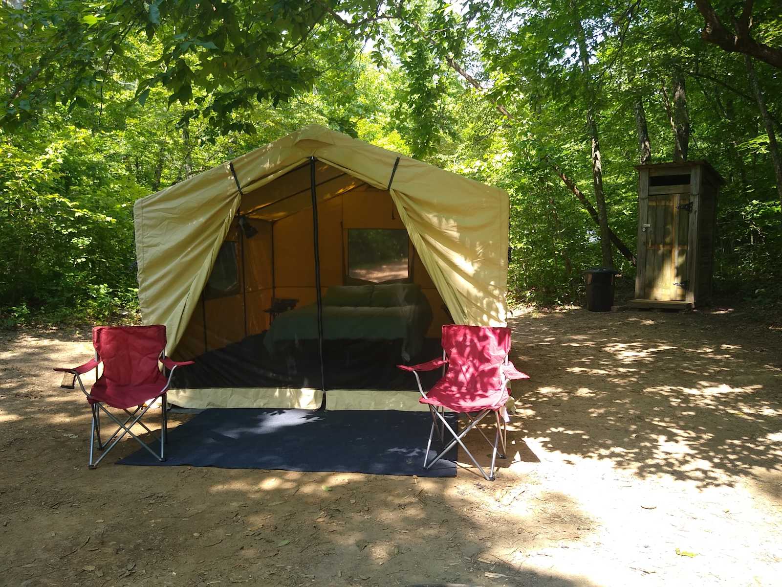Red Fern - Witter, Arkansas - glamping.directory