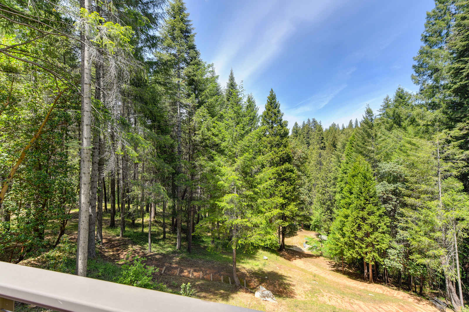 Creek-Front Cabin, 8 Acres +Hot Tub - Nevada City, California - glamping.directory