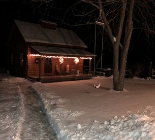 Cozy Mountain Cottage Rental near Green Mountain National Forest - Mount Tabor, Vermont - glamping.directory