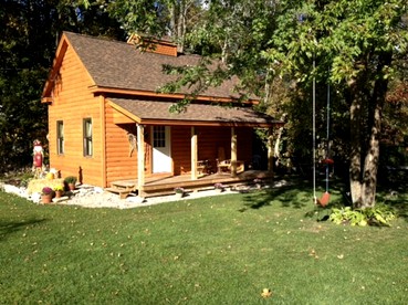 Cozy Mountain Cottage Rental near Green Mountain National Forest - glamping.directory