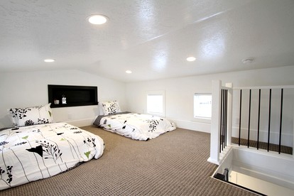 Chic Weekend Getaway Perfect for Visiting the Grand Canyon in Utah - Orderville, Utah - glamping.directory