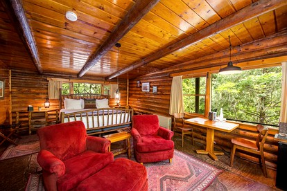 Beautiful Cabin Rental for Four with Large Front Porch near Flagstaff - Sedona, Arizona - glamping.directory
