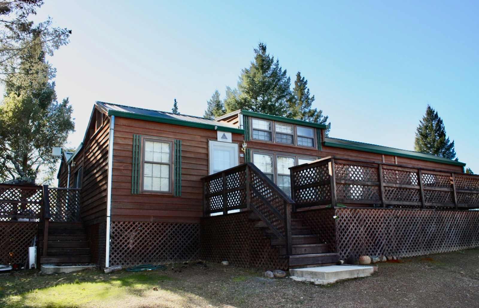 Alexander Valley Lodge - Geyserville, California - glamping.directory