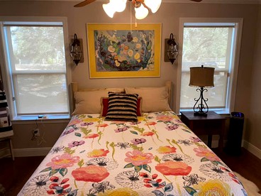 Cozy Texas Cottage Ideal for Weekend Getaways from Austin - Flatonia, Texas - glamping.directory