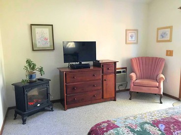 Cozy Cottage Retreat near Harbin Hot Springs in California - Middletown, California - glamping.directory
