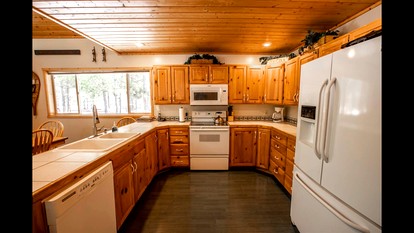 Cozy Island Park Cabin with Hot Tub & Lake Access near Rentals in Island Park, Idaho - Idaho City, Idaho - glamping.directory