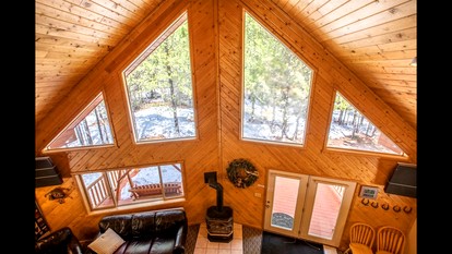 Cozy Island Park Cabin with Hot Tub & Lake Access near Rentals in Island Park, Idaho - Idaho City, Idaho - glamping.directory