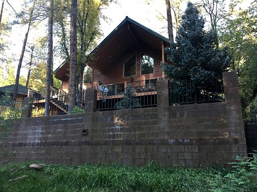 Luxury Cabin with Incredible Views of Tonto National Forest in Arizona - Payson, Arizona - glamping.directory