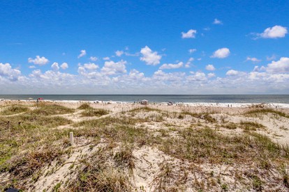 Oceanfront Vacation Rental near Fort Clinch State Park in Fernandina Beach, Florida - Fernandina Beach, Florida - glamping.directory