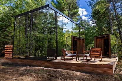 Gorgeous Scandinavian Mirror Glass Cabin in the Adirondacks for an Unforgettable Getaway in Jay, New York - Jay, New York - glamping.directory