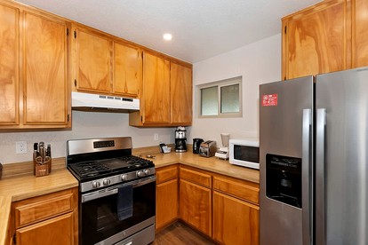 Cozy Cabin Suite with the Perfect Location for Winter Sports and Barbecue in Big Bear Lake, California - Big Bear Lake, California - glamping.directory