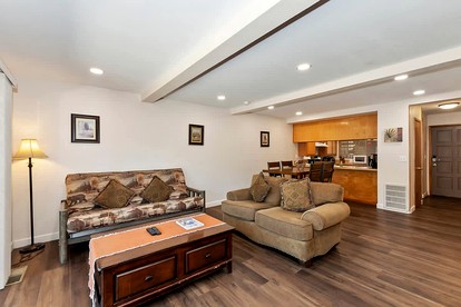 Cozy Cabin Suite with the Perfect Location for Winter Sports and Barbecue in Big Bear Lake, California - Big Bear Lake, California - glamping.directory
