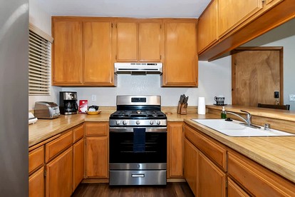 Cozy Cabin Suite with the Perfect Location for Winter Sports and Barbecue in Big Bear Lake, California - Big Bear Lake, California - glamping.directory