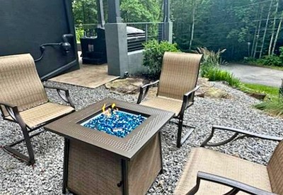Cozy Mountain Escape with Panoramic Views & Hot Tub near Great Smoky Mountains, Waynesville, NC - Waynesville, North Carolina - glamping.directory