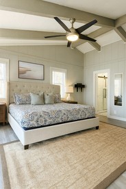 Big Water View Lake Home in Mooresville, North Carolina - Mooresville, North Carolina - glamping.directory