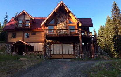 Family-Friendly Cabin Rental in the Wilderness of Central Idaho - Elk City, Idaho - glamping.directory