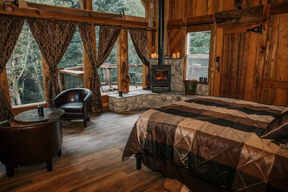 Cozy Log Cabin with Wood Burning Stove and Private Deck on the Olympic Peninsula, Washington - Forks, Washington - glamping.directory