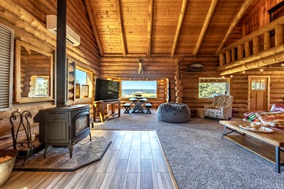 Stunning Cabin Retreat with Sauna, Book Library and Incredible Game Room in Lyle, Washington - Lyle, Washington - glamping.directory
