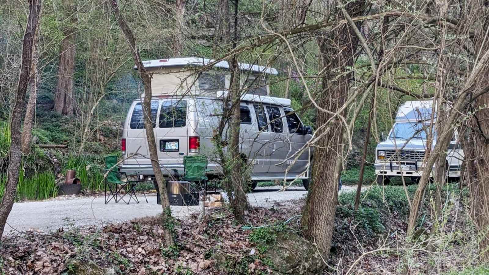 Fire Om Earth Camp - Eureka Springs, Arkansas - glamping.directory