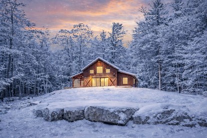 Spectacular Modern Barn Nestled in the Trees in Bridgton, Maine - Bridgton, Maine - glamping.directory