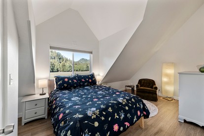 Rustic Modern Cabin with Charmingly Updated Interior in Guerneville, California - Guerneville, California - glamping.directory