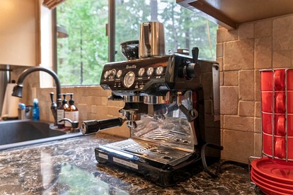 Pinecone Cottage in Dorrington, CA - Dorrington, California - glamping.directory