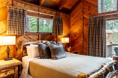 Pinecone Cottage in Dorrington, CA - Dorrington, California - glamping.directory