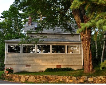 Waterfront Winter Cabin on Johns Bay in South Bristol, Maine - glamping.directory