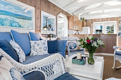 Stunning Vacation Rental, Walking Distance from the Beach in Bodega Bay, California - Bodega Bay, California - glamping.directory