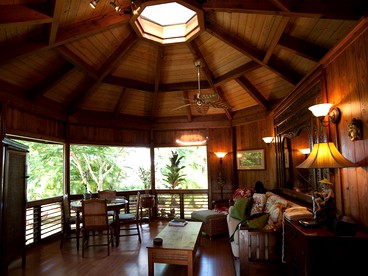 Romantic Cottage near Kauai North Shore in Kilauea, Hawaii - Kilauea, Hawaii - glamping.directory