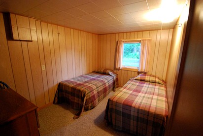 Open-Plan Lake Cabin Rental near Kabetogama, Minnesota - Orr, Minnesota - glamping.directory