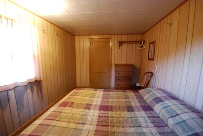 Open-Plan Lake Cabin Rental near Kabetogama, Minnesota - Orr, Minnesota - glamping.directory