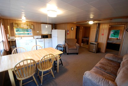 Open-Plan Lake Cabin Rental near Kabetogama, Minnesota - glamping.directory
