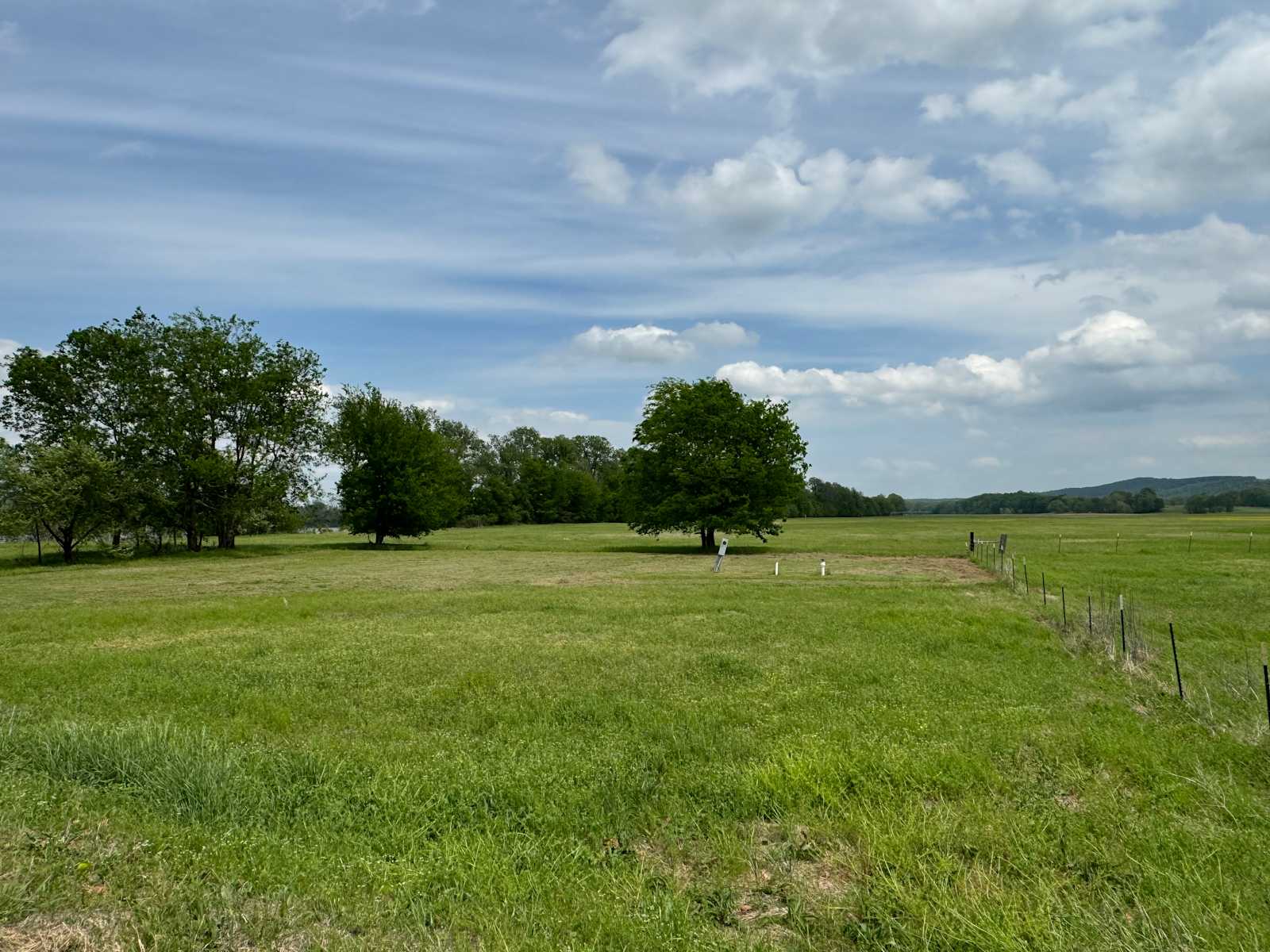 Arkansas River Front - Houston, Arkansas - glamping.directory
