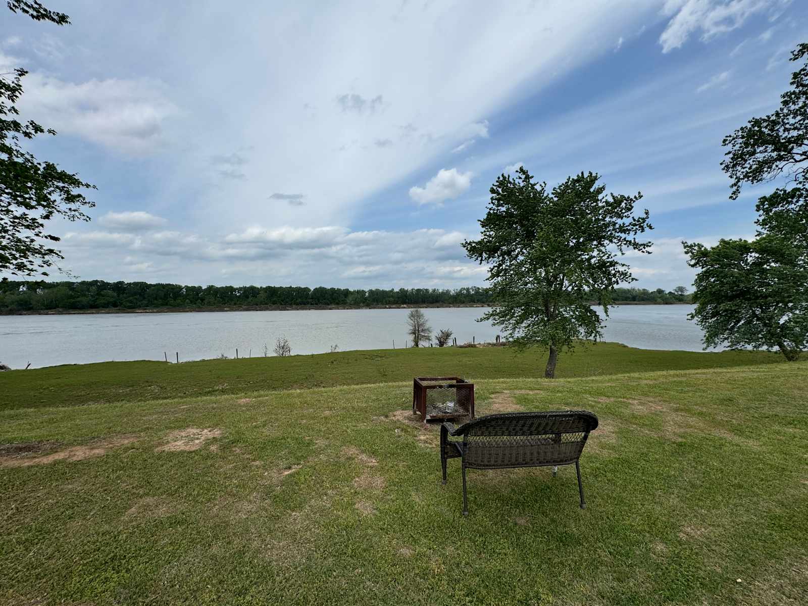 Arkansas River Front - glamping.directory