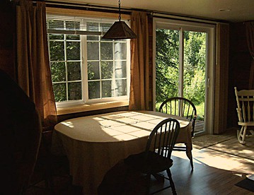 Charming One-Bedroom Cabin Rental Along the Talkeetna River, Alaska - Talkeetna, Alaska - glamping.directory