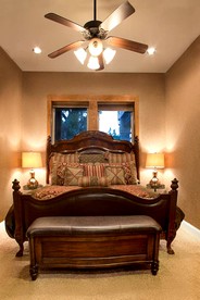 Elegant Texas Hill Country Cottage in Pipe Creek for Family Vacations in Texas - Pipe Creek, Texas - glamping.directory
