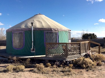 Unique Vacation Rental in the Desert of Santa Fe, New Mexico - Santa Fe, New Mexico - glamping.directory