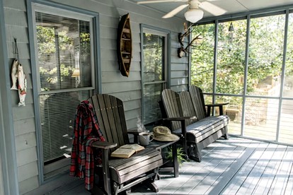 Modern Cabin with Gorgeous Porch with Stunning Views in Suches, Georgia - Suches, Georgia - glamping.directory